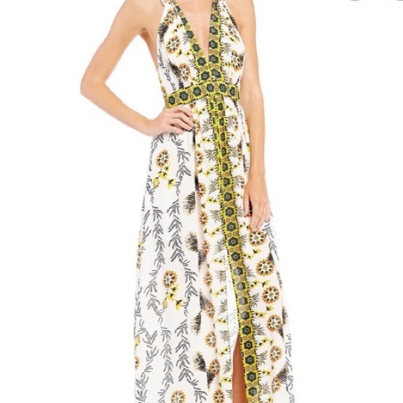 Coco +Jaimeson maxi floral dress